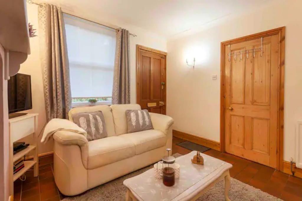 Cosy Heather Cottage Ashbourne  Extérieur photo